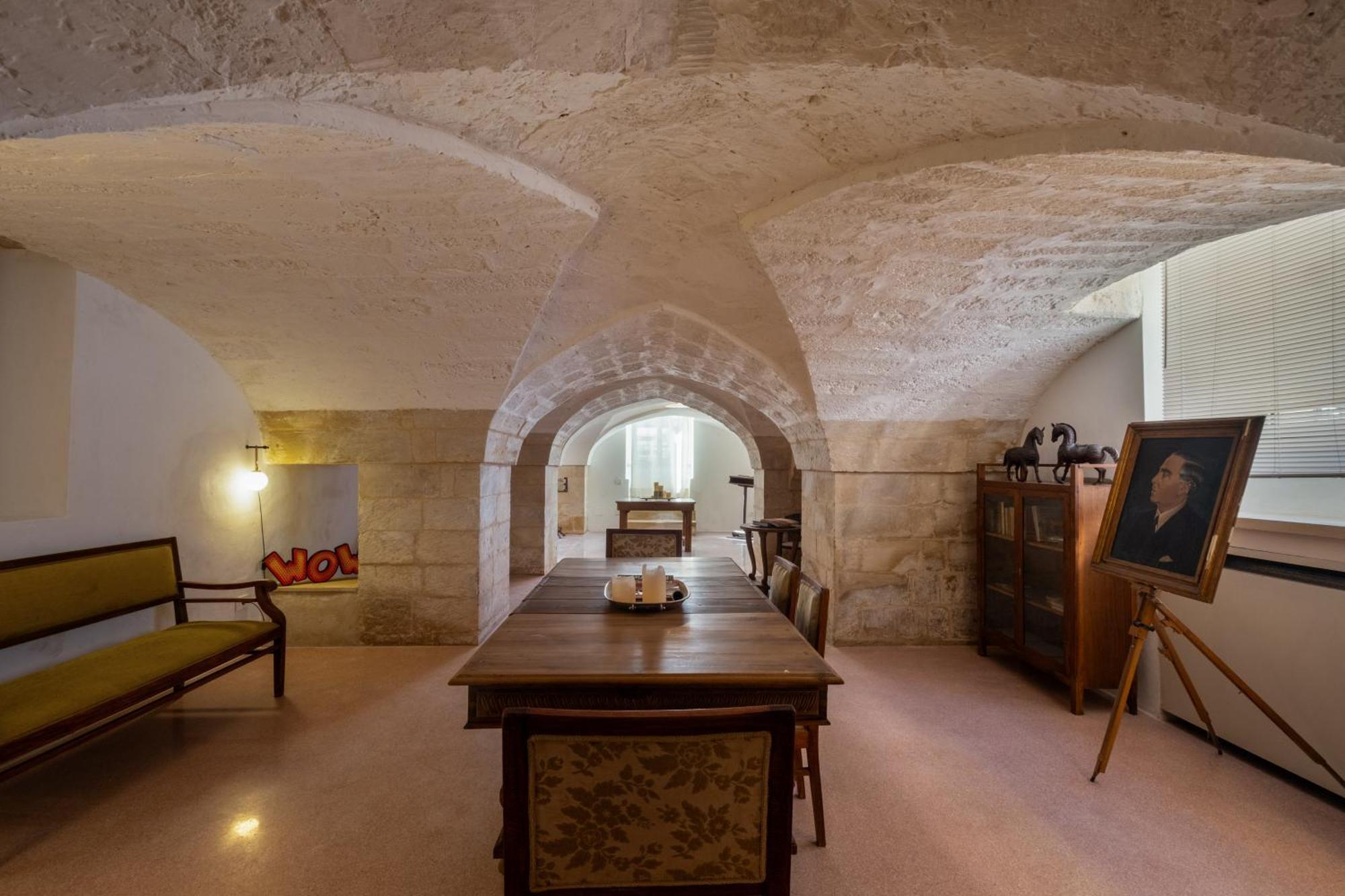 Dimora Del Vescovo Art Boutique Hotel Minervino di Lecce Exterior photo