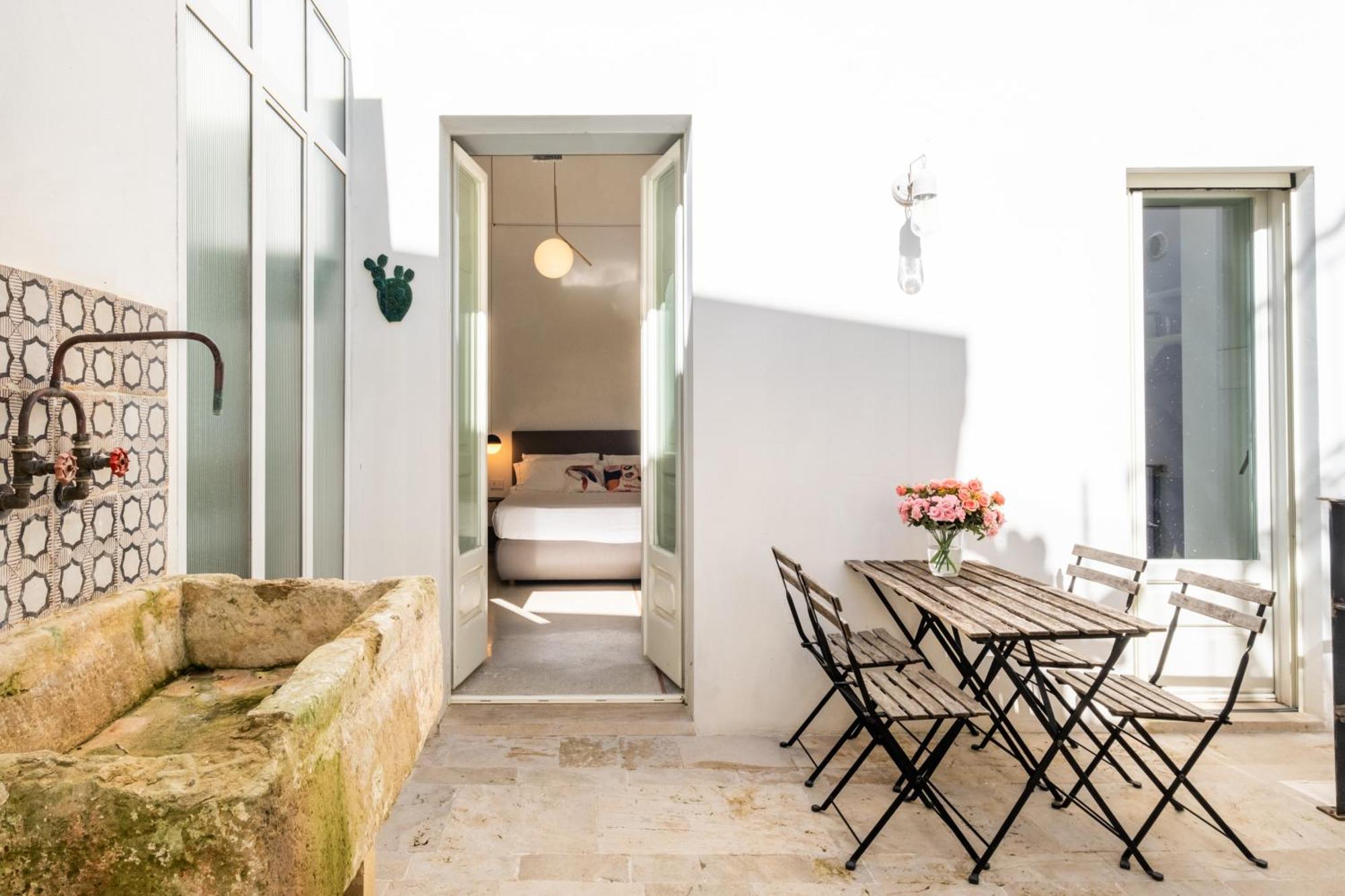 Dimora Del Vescovo Art Boutique Hotel Minervino di Lecce Exterior photo