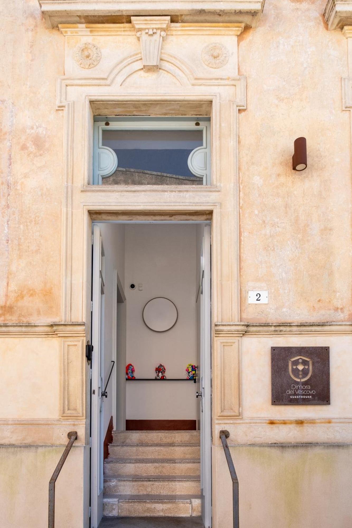 Dimora Del Vescovo Art Boutique Hotel Minervino di Lecce Exterior photo